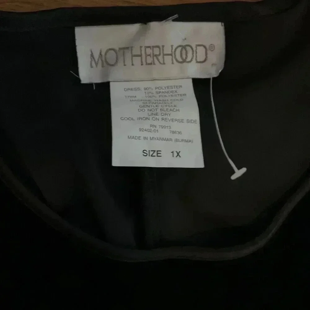 Motherhood black short